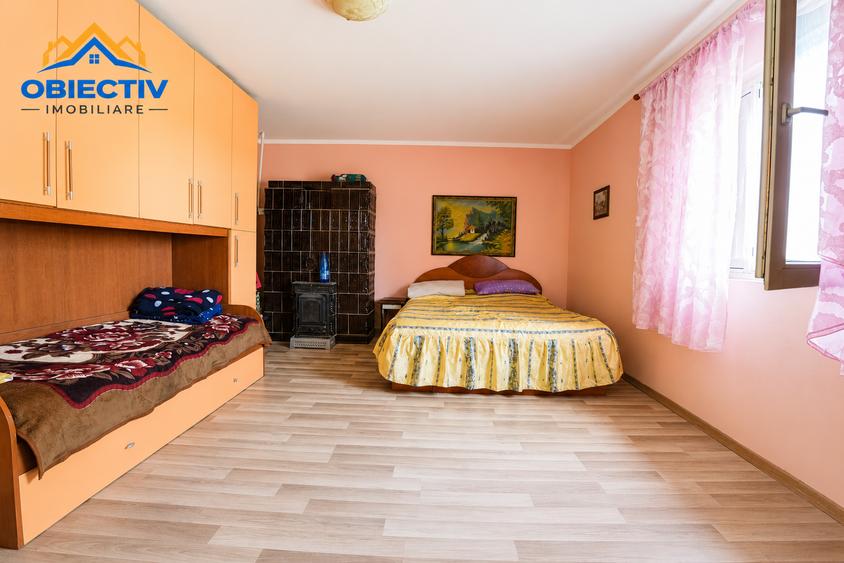CASĂ cu teren 1300 mp SLOBOZIA langa orasul ROZNOV - 11