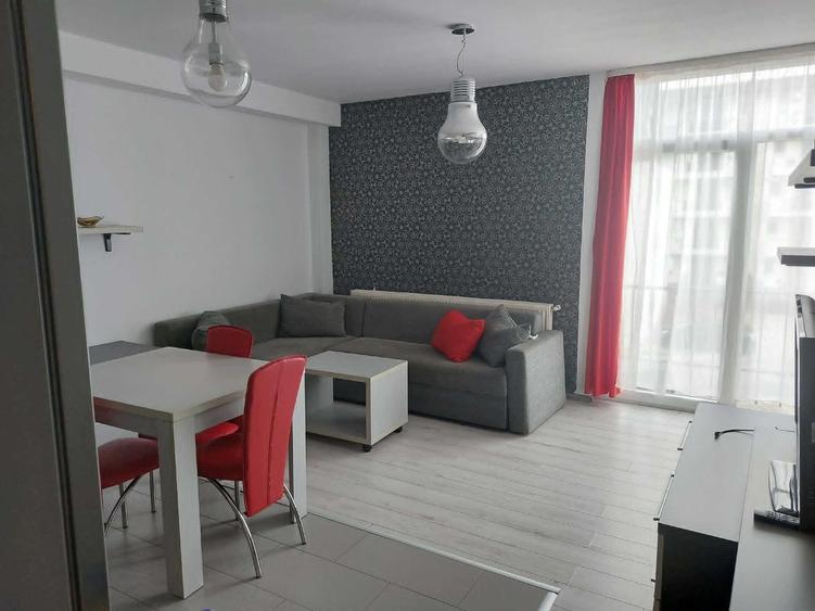 Apartament cu 2 camere semidecomandat în Florești