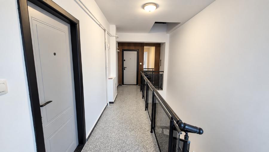 Apartament cu 2 camere decomandat în 1 Mai