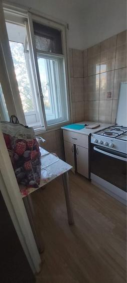 Garsonieră în Titan