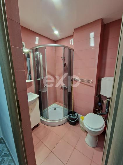 Apartament cu 2 camere semidecomandat, mobilat în Micro 11