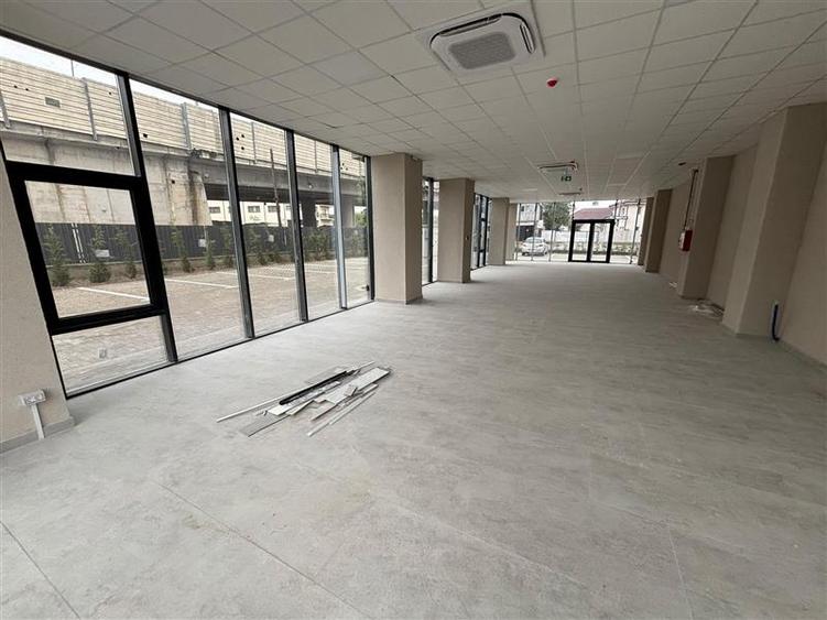 Spațiu comercial, de 155 mp, în Mioriței