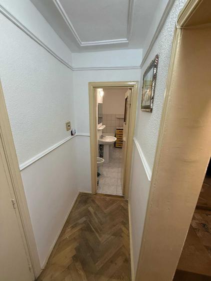 Apartament cu 2 camere nedecomandat în Central