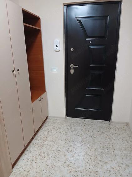 Apartament cu 3 camere decomandat în Orizont