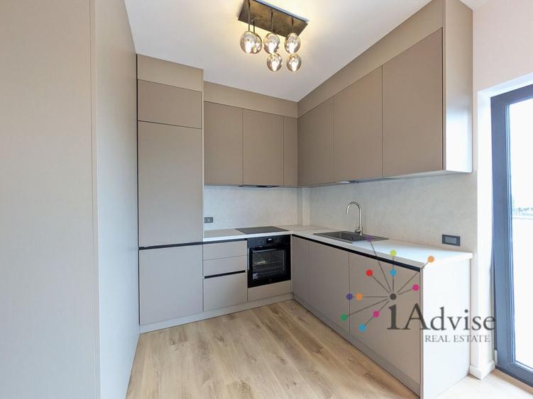 Apartament cu 2 camere decomandat, mobilat în Tractorul