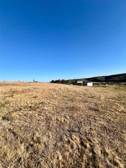 Teren intravilan de 1436 mp, în Betfia