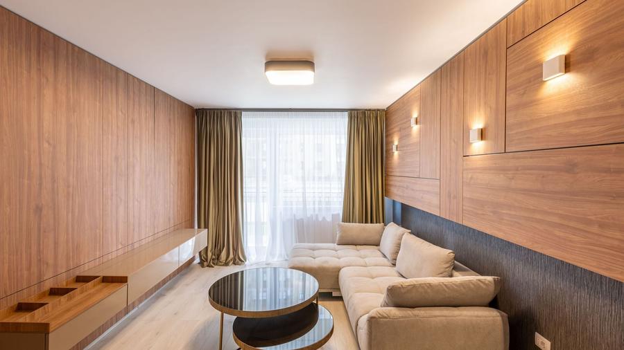 Apartament cu 2 camere decomandat în Tractorul — fotografia 1