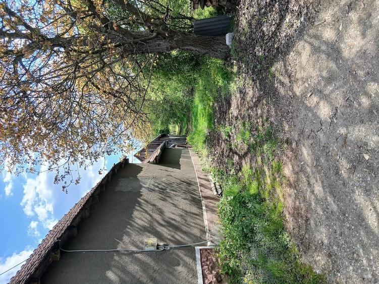 Casă cu 5 camere cu Teren 600 Mp în Birtin