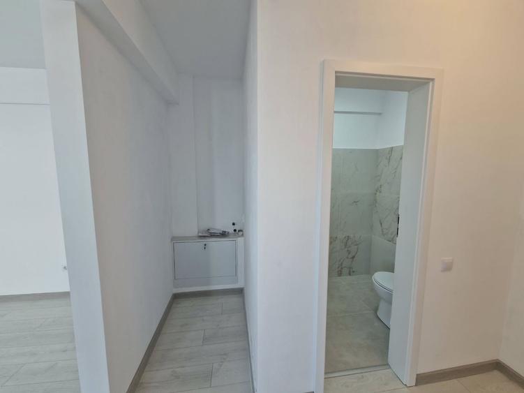 Apartament cu 3 camere semidecomandat în Someșeni