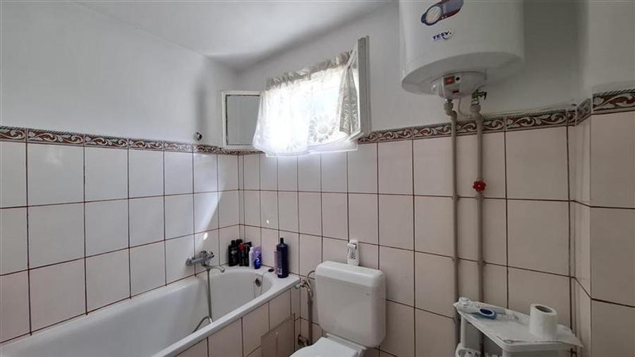Casă individuală cu 3 camere cu Teren 870 Mp în Exterior Est
