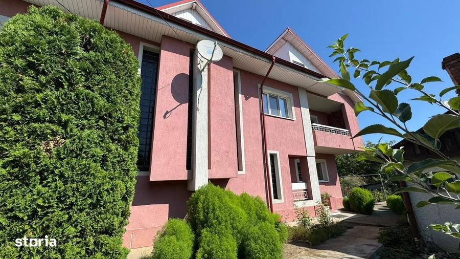 Casă cu 4 camere în Ultracentral
