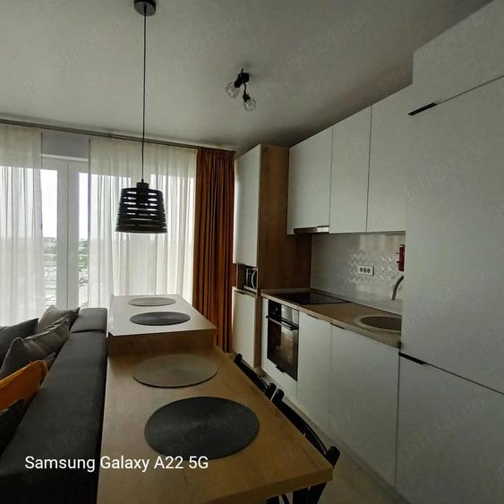 Apartament cu 2 camere decomandat în Parcul Carol