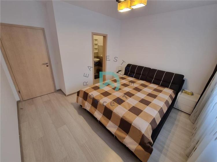 Apartament cu 3 camere decomandat, mobilat în Tractorul