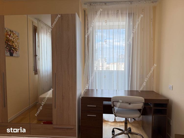 Apartament cu 3 camere semidecomandat, mobilat în Tipografilor