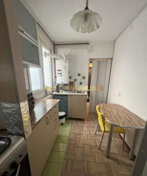 Apartament cu 2 camere decomandat, mobilat în Eroii Revoluției