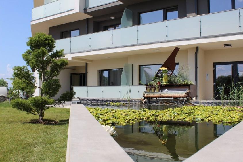 Apartament cu 3 camere decomandat în 13 Decembrie