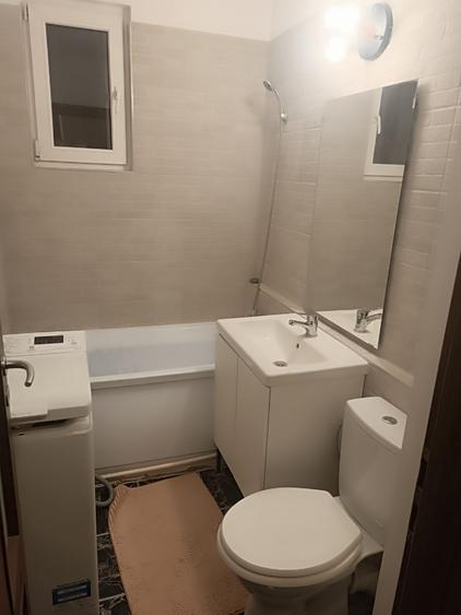Apartament cu 2 camere semidecomandat în Baba Novac