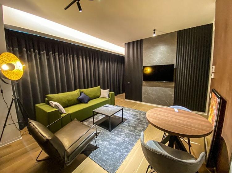 Apartament cu 2 camere decomandat în Floreasca