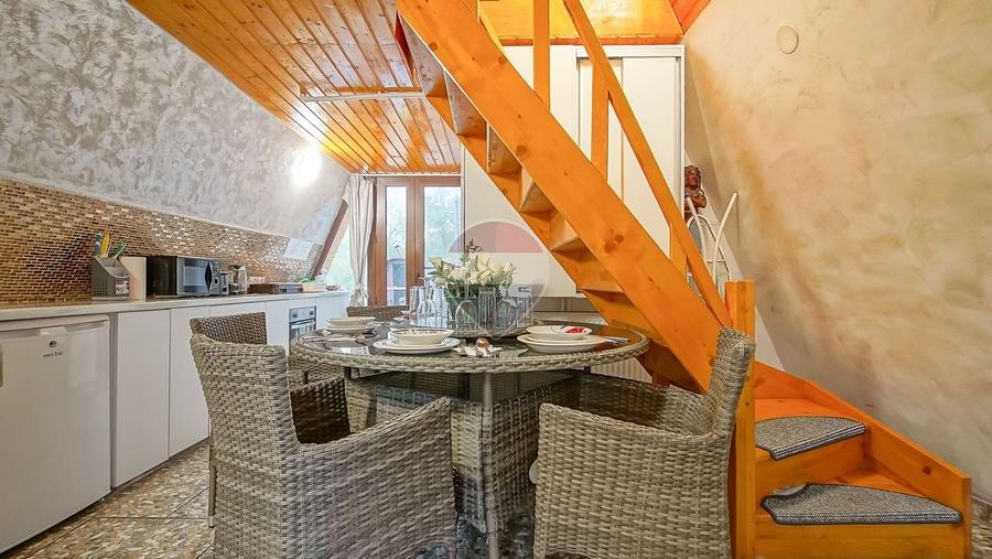 Casă individuală cu 3 camere cu Teren 3972 Mp în Predeluț