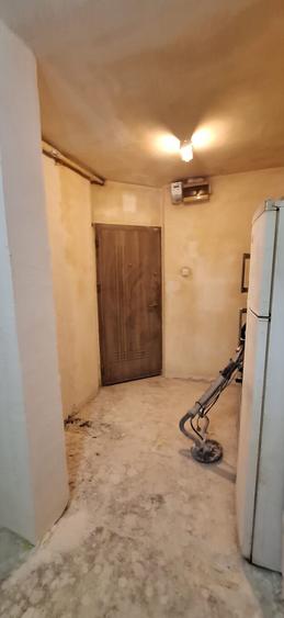 Apartament cu 2 camere semidecomandat în Basarabia