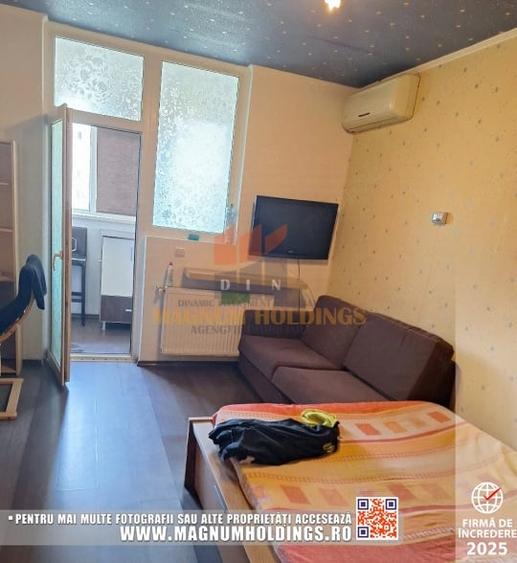 Garsonieră decomandată, mobilată în Prundu