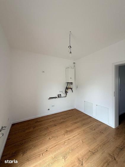 Casă cu 5 camere cu Teren 370 Mp în Central