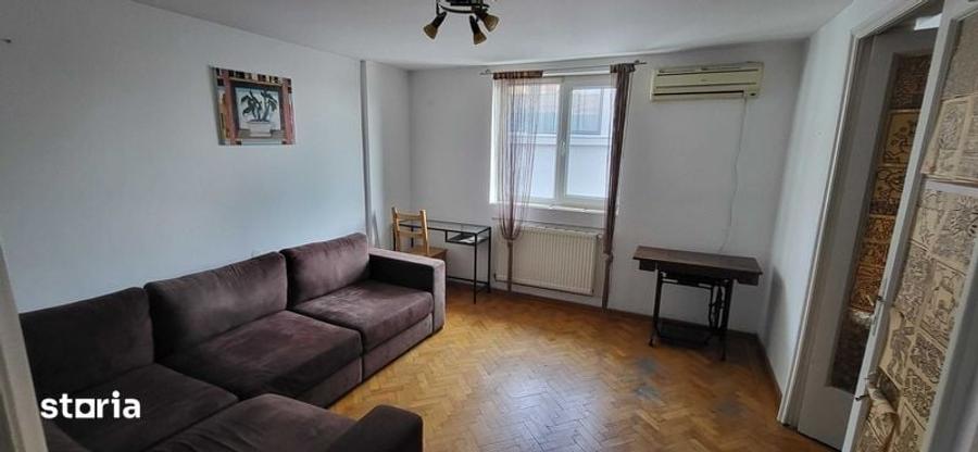 Apartament cu 3 camere semidecomandat în Ultracentral