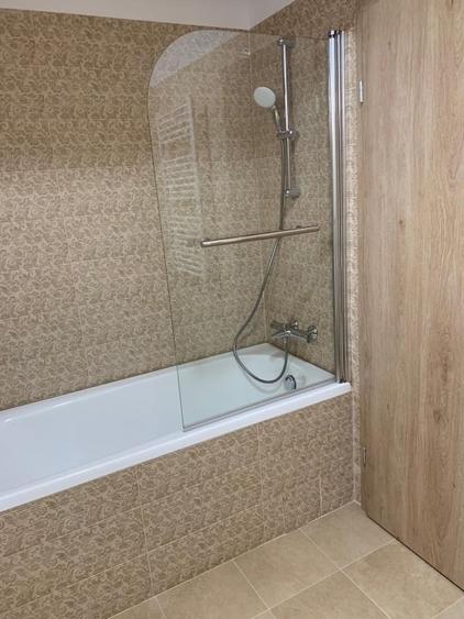 Apartament cu 3 camere decomandat, mobilat în Bucureștii Noi