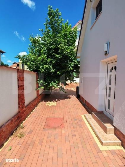 Casă cu 5 camere cu Teren 900 Mp în Ultracentral