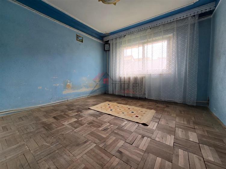 Apartament cu 3 camere decomandat în Frumoasa