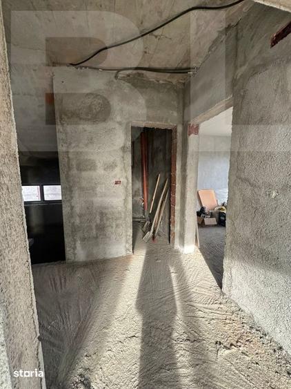 Casă cu 5 camere cu Teren 430 Mp în Coșteiu