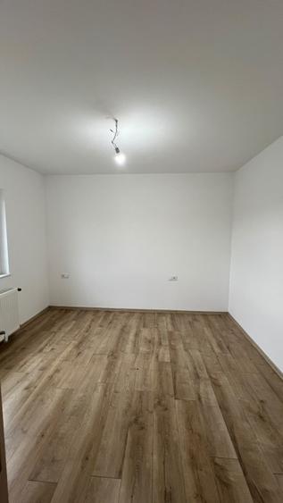 Apartament cu 3 camere decomandat în Independenței