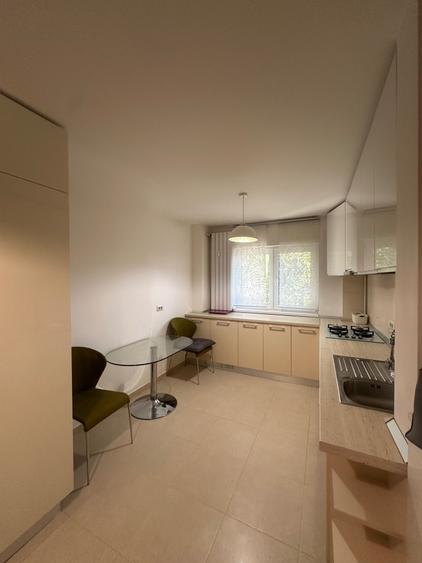 Apartament cu 2 camere semidecomandat în Moșilor