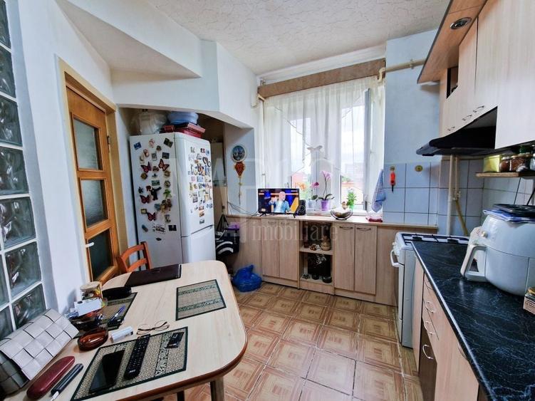 Apartament cu 2 camere decomandat în Zorilor