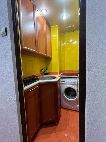 Garsonieră decomandată, mobilată în Faleză
