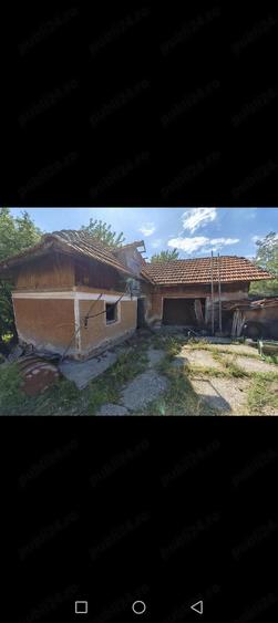 Casă cu Teren 1577 Mp în Horezu