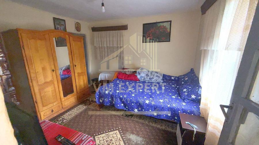 Casă cu 3 camere cu Teren 6660 Mp în Boteni