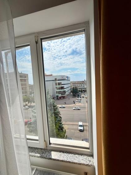 Apartament cu 3 camere decomandat, mobilat în Ultracentral