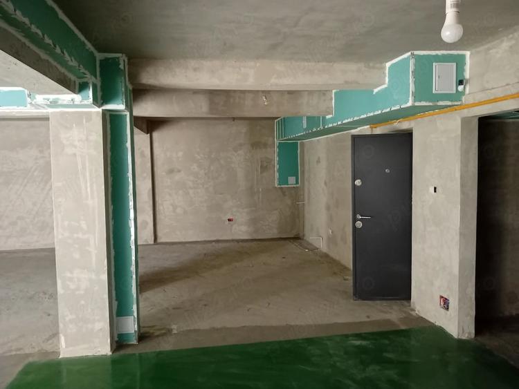 Spațiu comercial, de 119 mp, în Florești