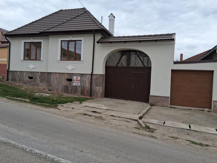 Casă cu 4 camere în Central