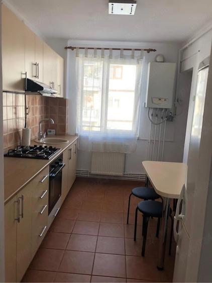 apartament 3 camere de inchiriat - 4