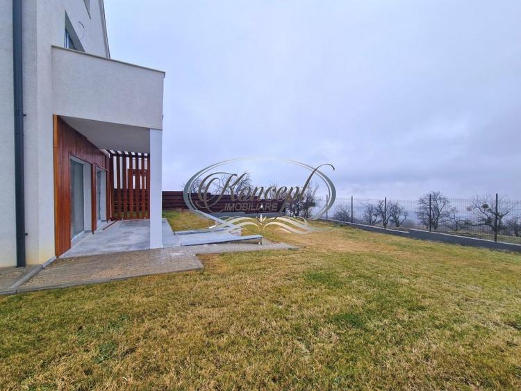 Duplex cu 6 camere cu Canalizare în Feleacu
