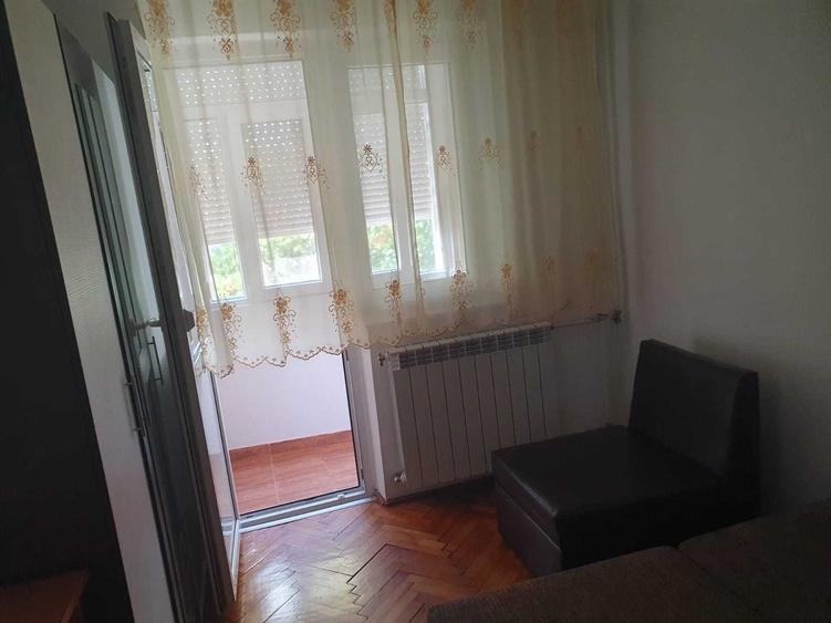 Apartament cu 2 camere semidecomandat în Iosia