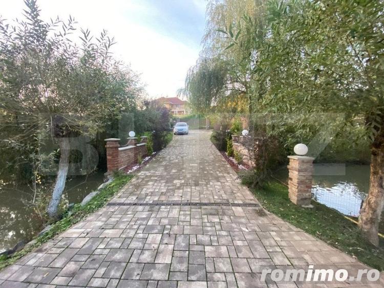 Casă cu 4 camere cu Teren 1750 Mp în Corunca