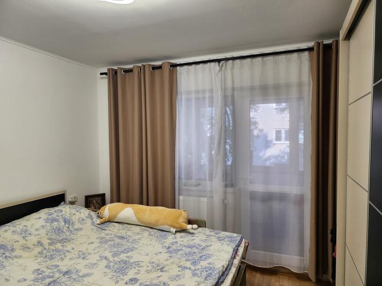 Apartament cu 3 camere decomandat în Militari