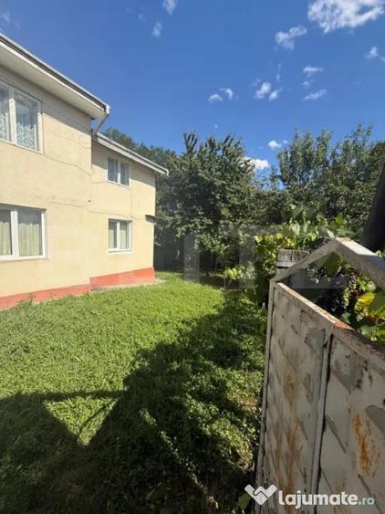 Casă cu 7 camere cu Teren 1352 Mp în Burdujeni