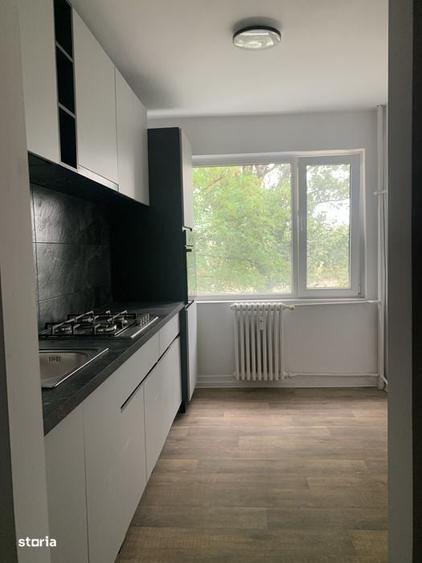 Apartament cu 2 camere decomandat în Podu Roș