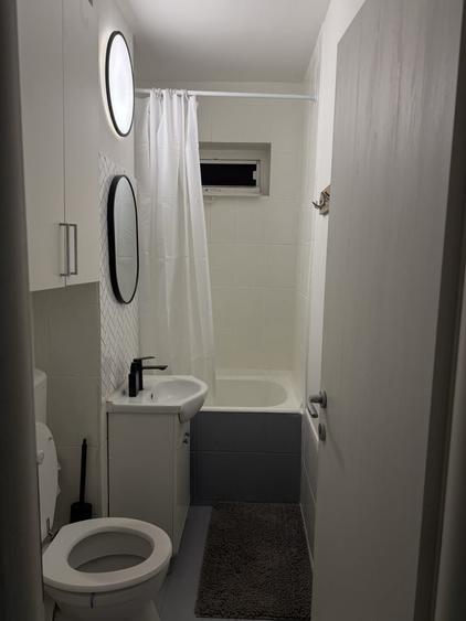 Apartament cu 2 camere nedecomandat în Central