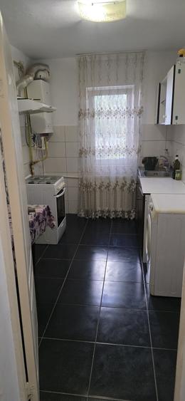 Apartament cu 2 camere decomandat în Florești