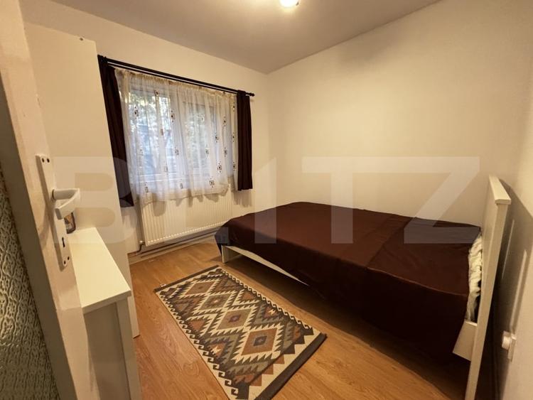 Apartament cu 3 camere decomandat, mobilat în Aradului